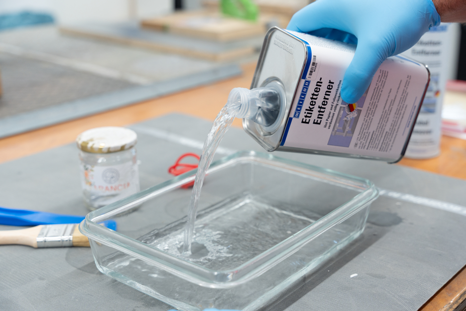 Label Remover Spray | for removing all kinds of labels