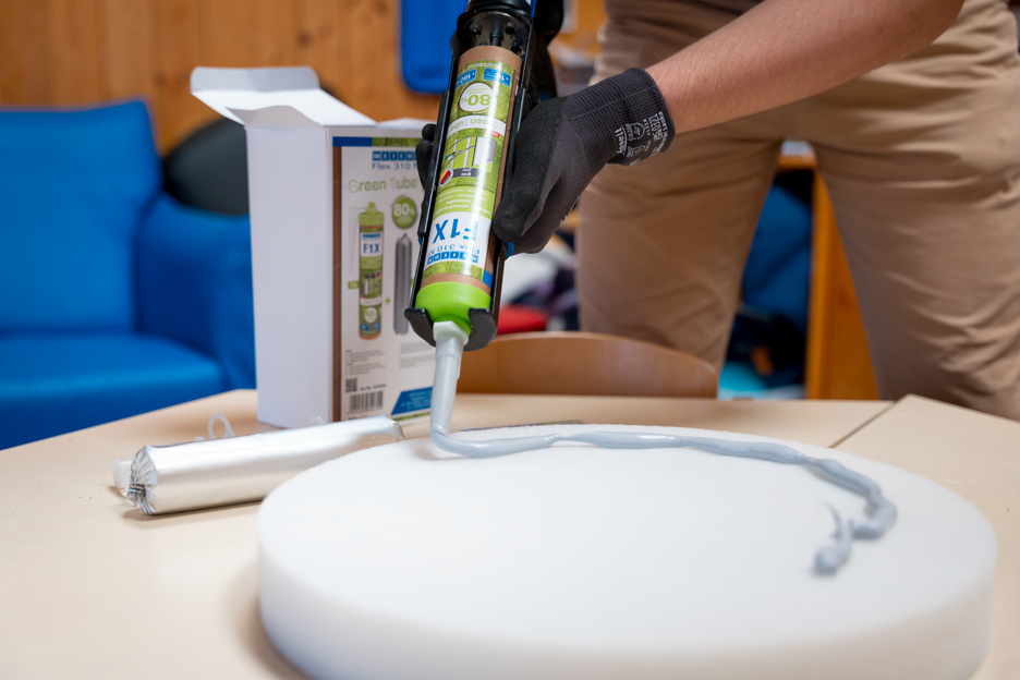 WEICON Green Tube Flex 310 M F1X | MS polymer-based adhesive and sealant with very high initial adhesion, temperature-resistant up to 180°C