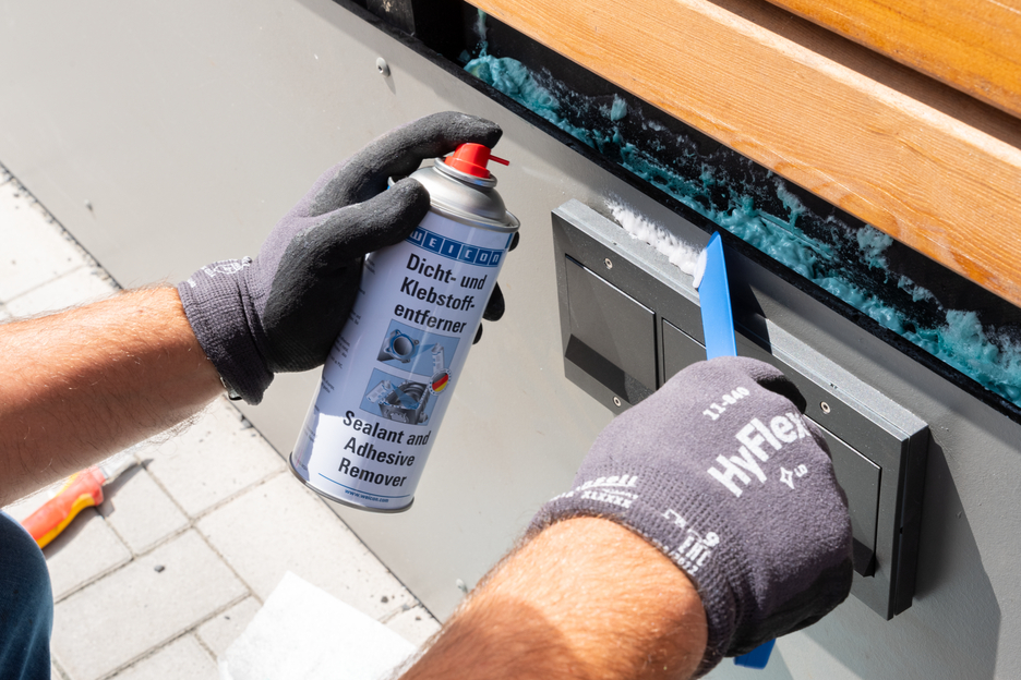 Sealant & Adhesive Remover Spray | removes all kinds of sealant and adhesive residues
