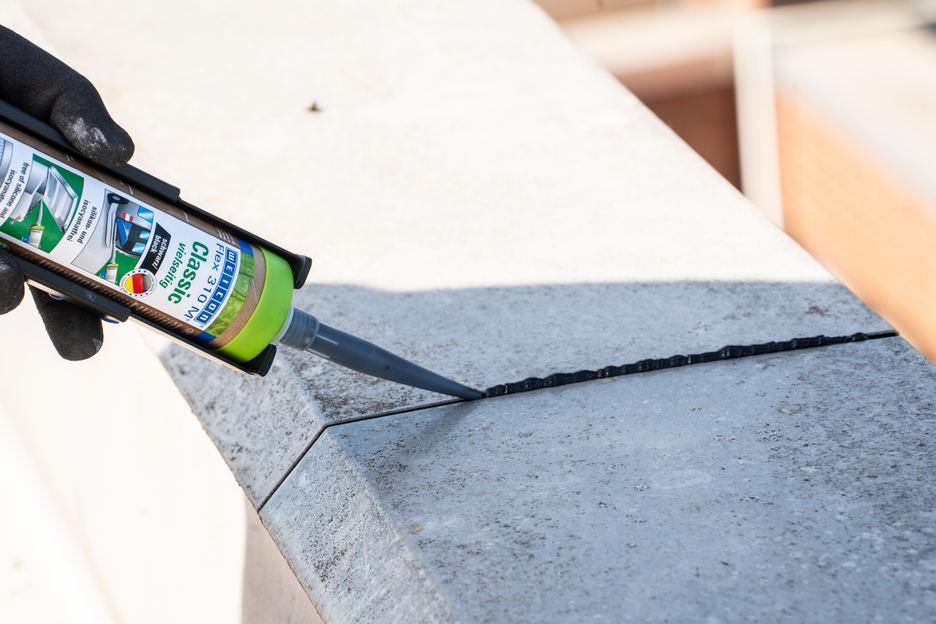 Flex 310 M® Classic | elastic adhesive based on MS-Polymer in Presspack packaging for fatigue-free working
