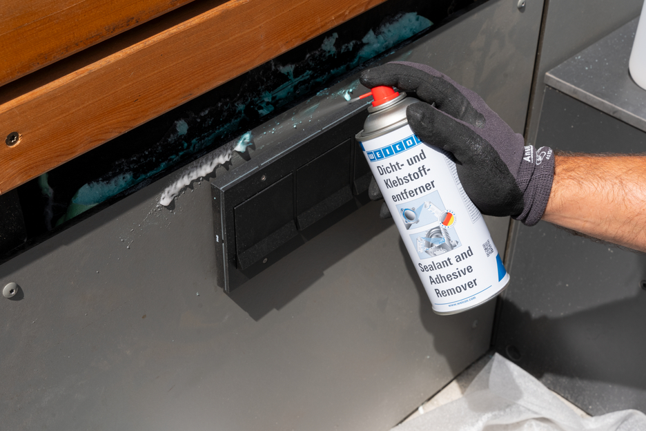 Sealant & Adhesive Remover Spray | removes all kinds of sealant and adhesive residues