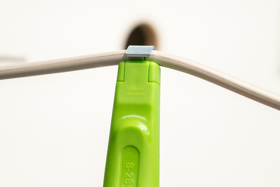 Cable Stripper No. 8 - 27 Green Line | Stripping tools made from up to 97 per cent renewable raw materials, with a working range of 8–28 mm in diameter