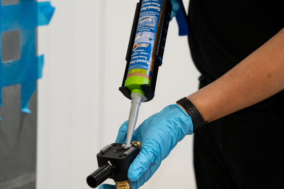 Speed-Flex® | high-viscosity adhesive and sealant with high initial strength, based on MS-Polymer