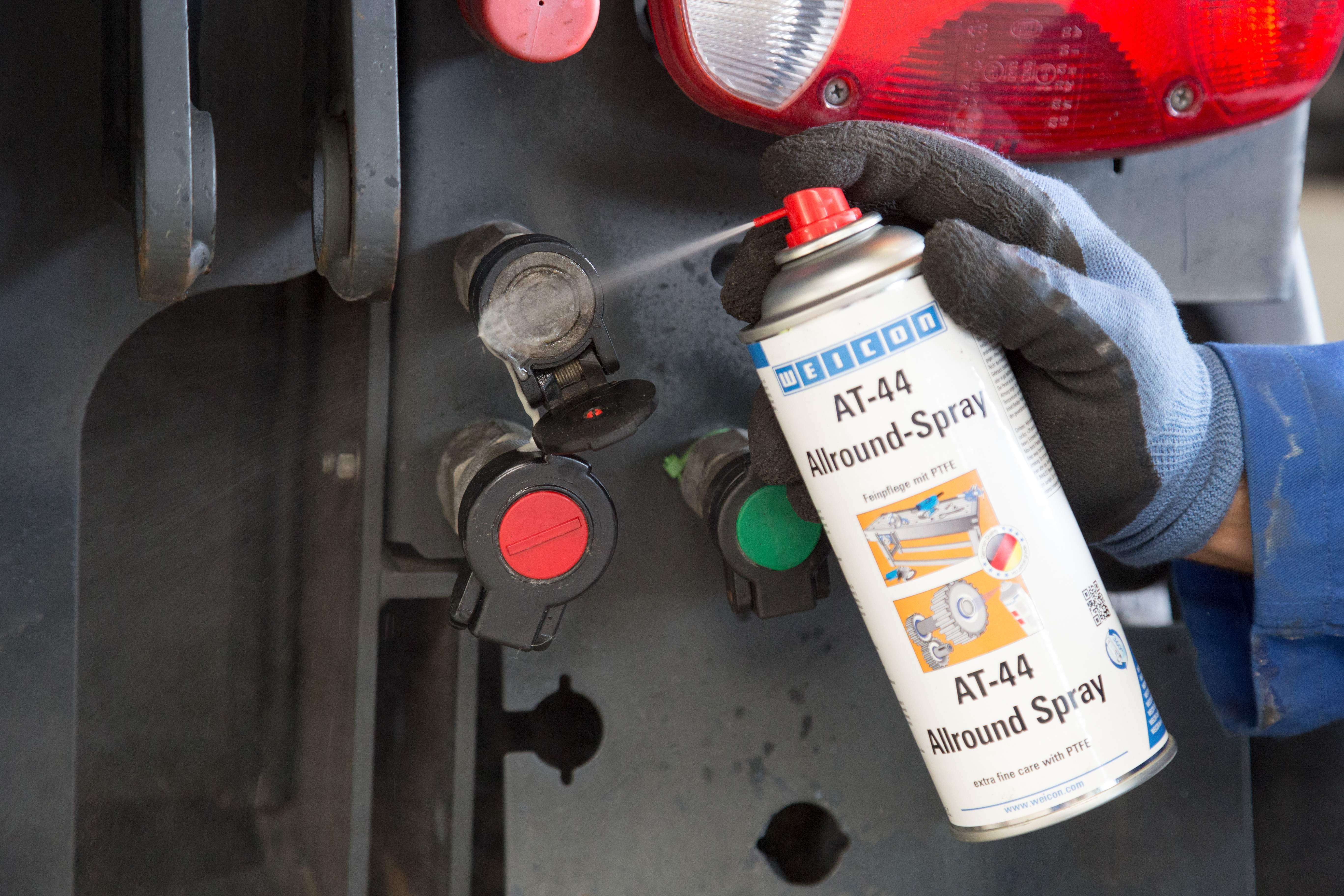 AT 44 Allround Spray with PTFE | lubricating and multifunctional oil with PTFE