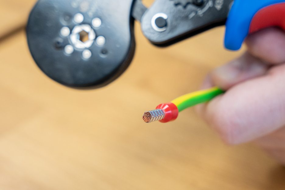 Crimp tool 16mm² HEX | hexagonal crimp for easy insertion into round terminals