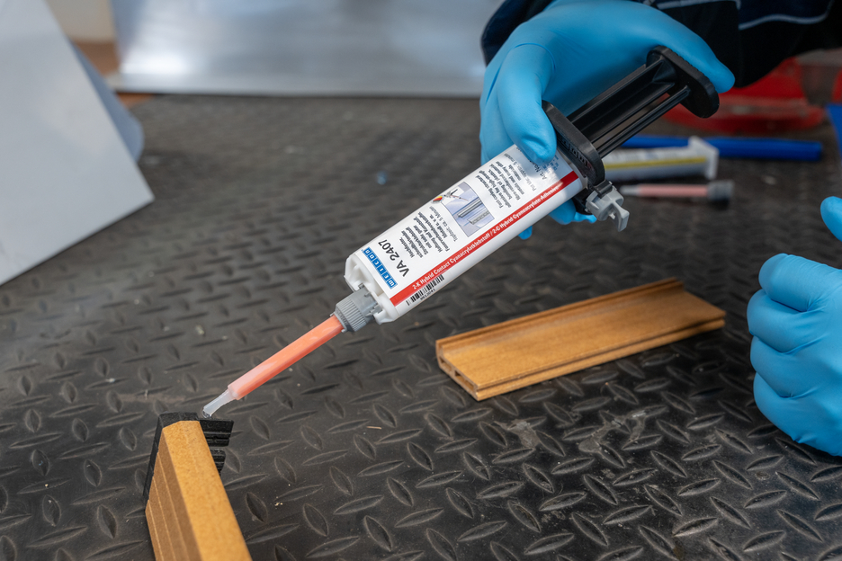 VA 2407 Adhésif Cyanoacrylate | two-component cyanoacrylate, high gap bridging