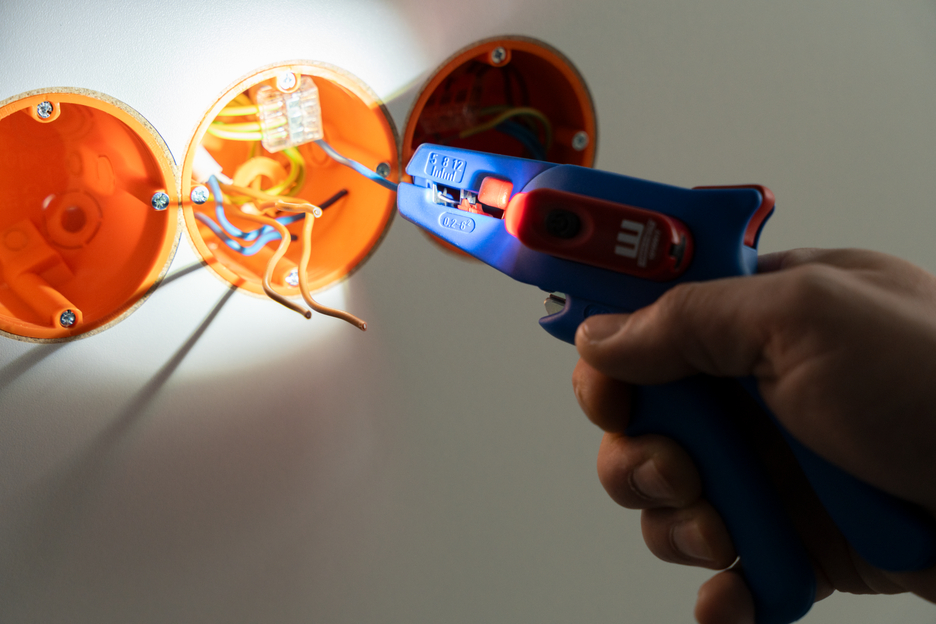Pince à dénuder N° 5 Kit LED
