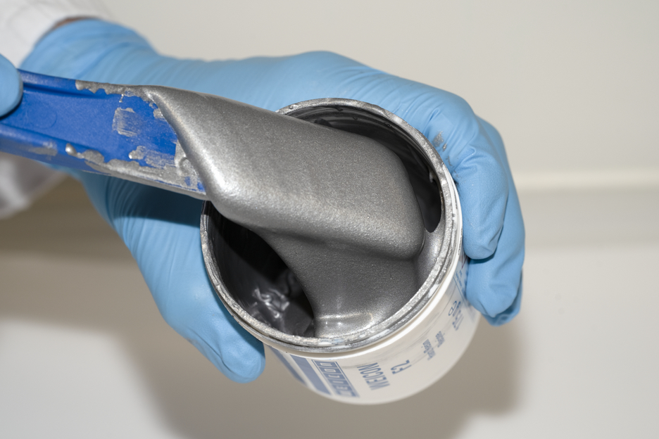 Plastic Metal F2 | aluminium-filled epoxy resin system for repairs and gap compensation