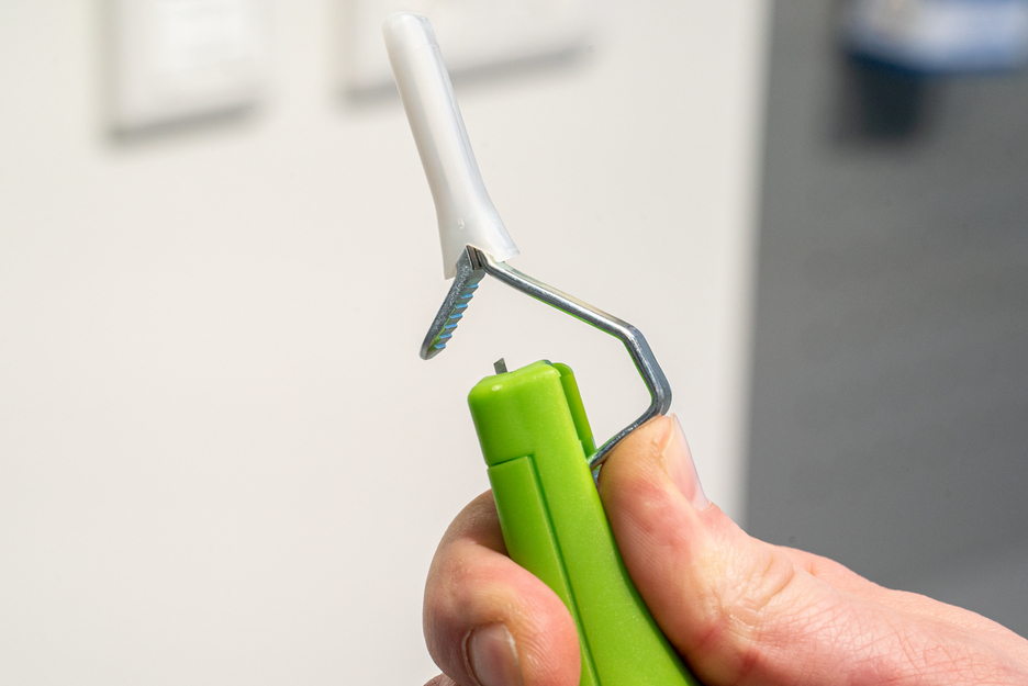 Cable Stripper No. 4 - 28 H Green Line | Stripping tools made from up to 97 per cent renewable raw materials, with a working range of 4–28 mm in diameter