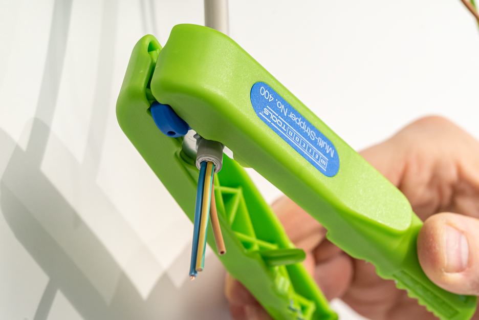 Multi-Stripper No. 400 Green Line | Stripping tools made from up to 97% renewable raw materials I multifunctional stripper, working range stripping 0,5 - 6,0 mm² I skinning 8 - 13 mm Ø I Multifunctional with 4 functions