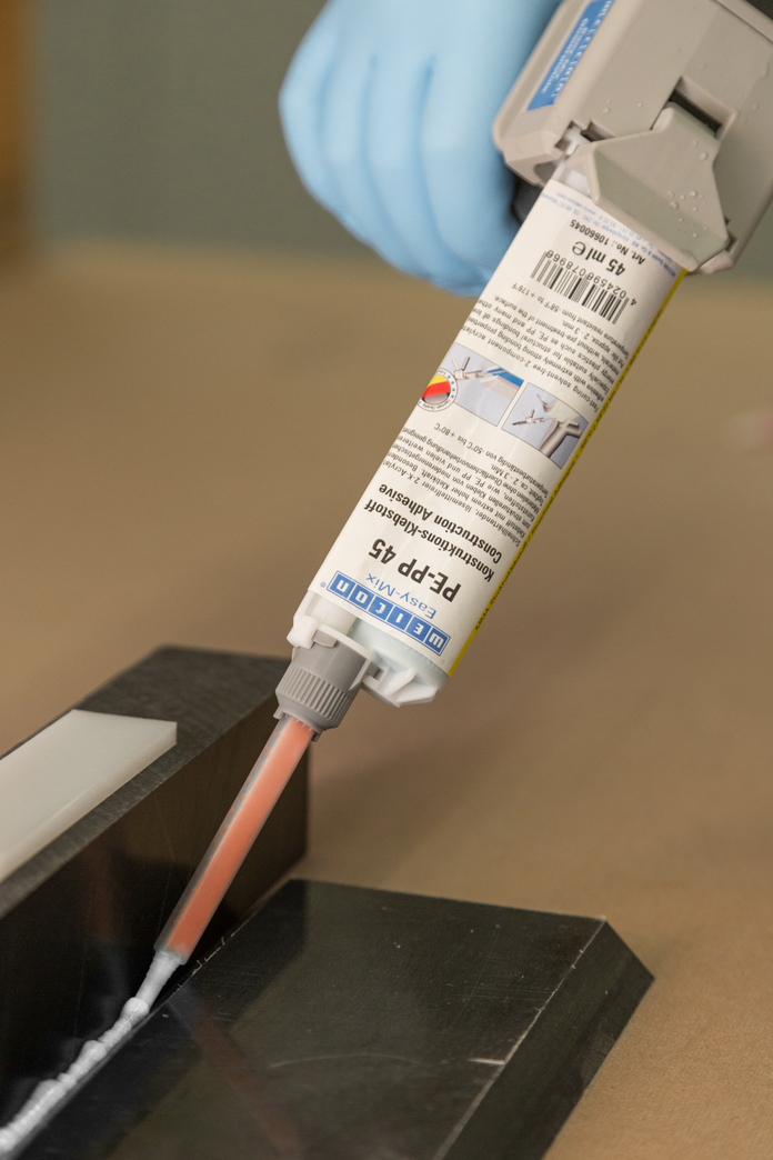 Easy-Mix PE-PP 45 | Adhésif de construction à base d'acrylate de méthyle pour matières plastiques spéciales